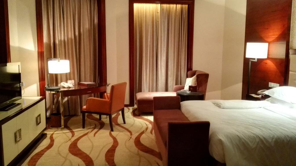 Ziguangyuan Hotel Jilin Exterior foto